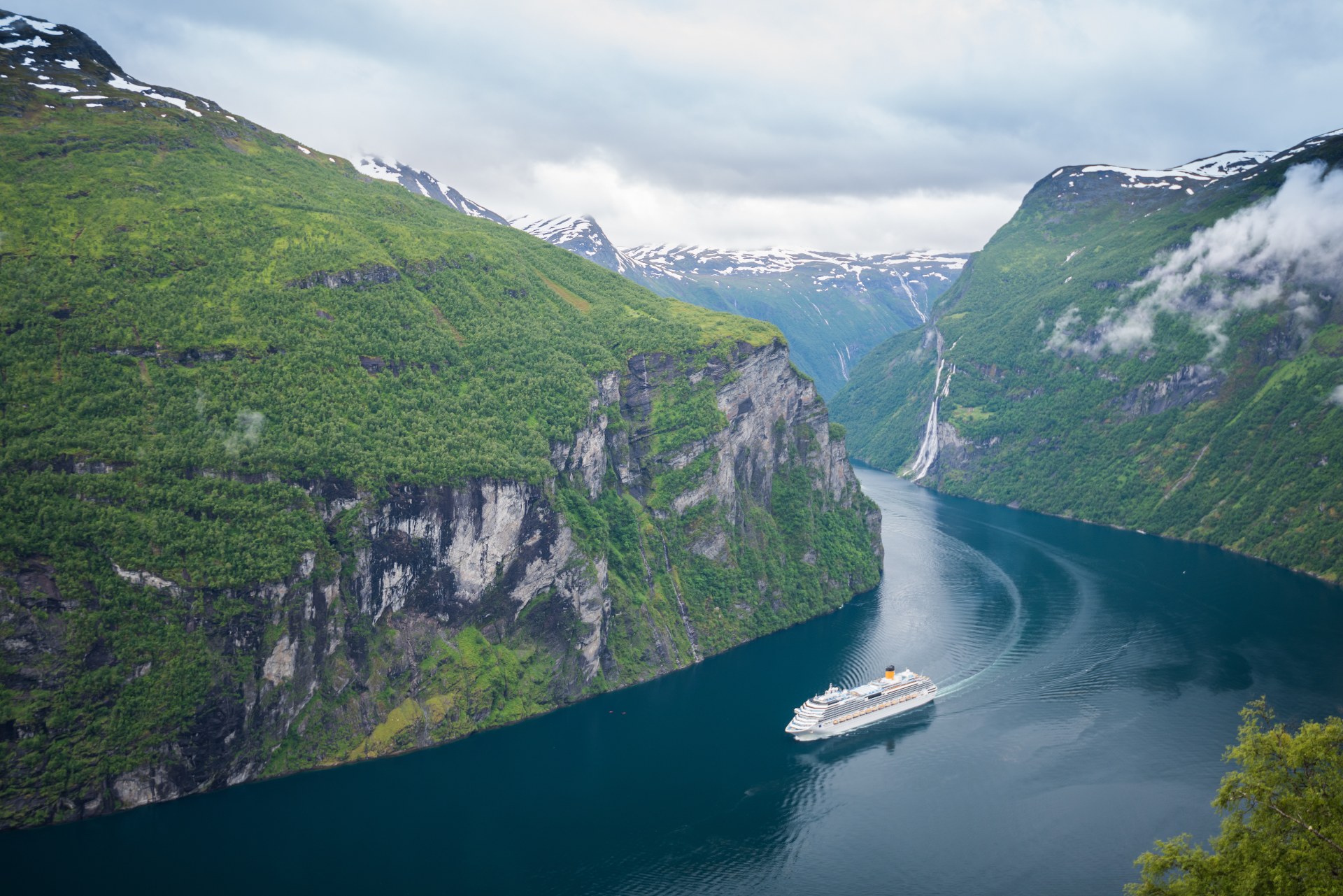 What Makes Norwegian Fjord Cruises Unique