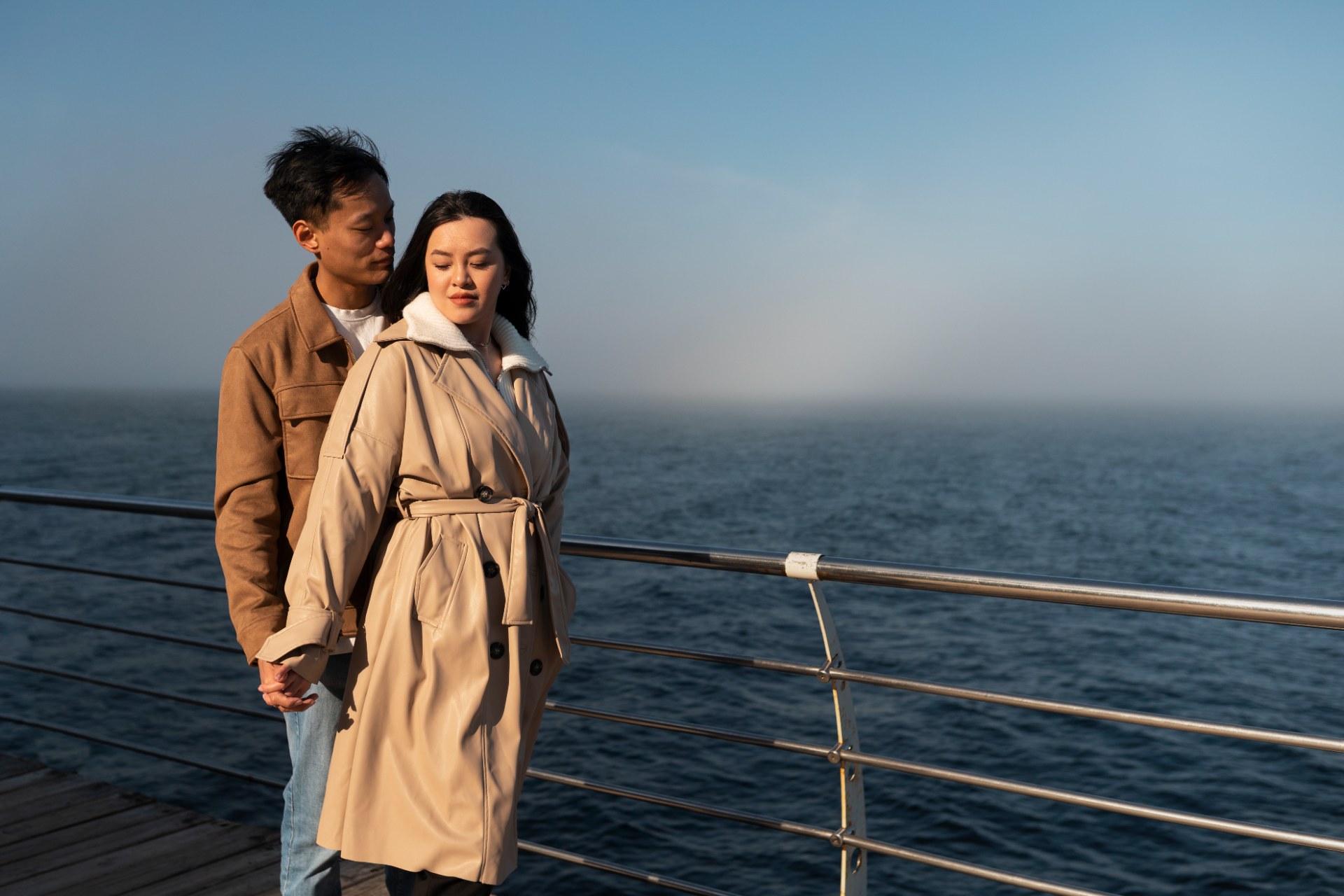 Social Reality: Friends, Couples, Solos, and Mismatched Groups