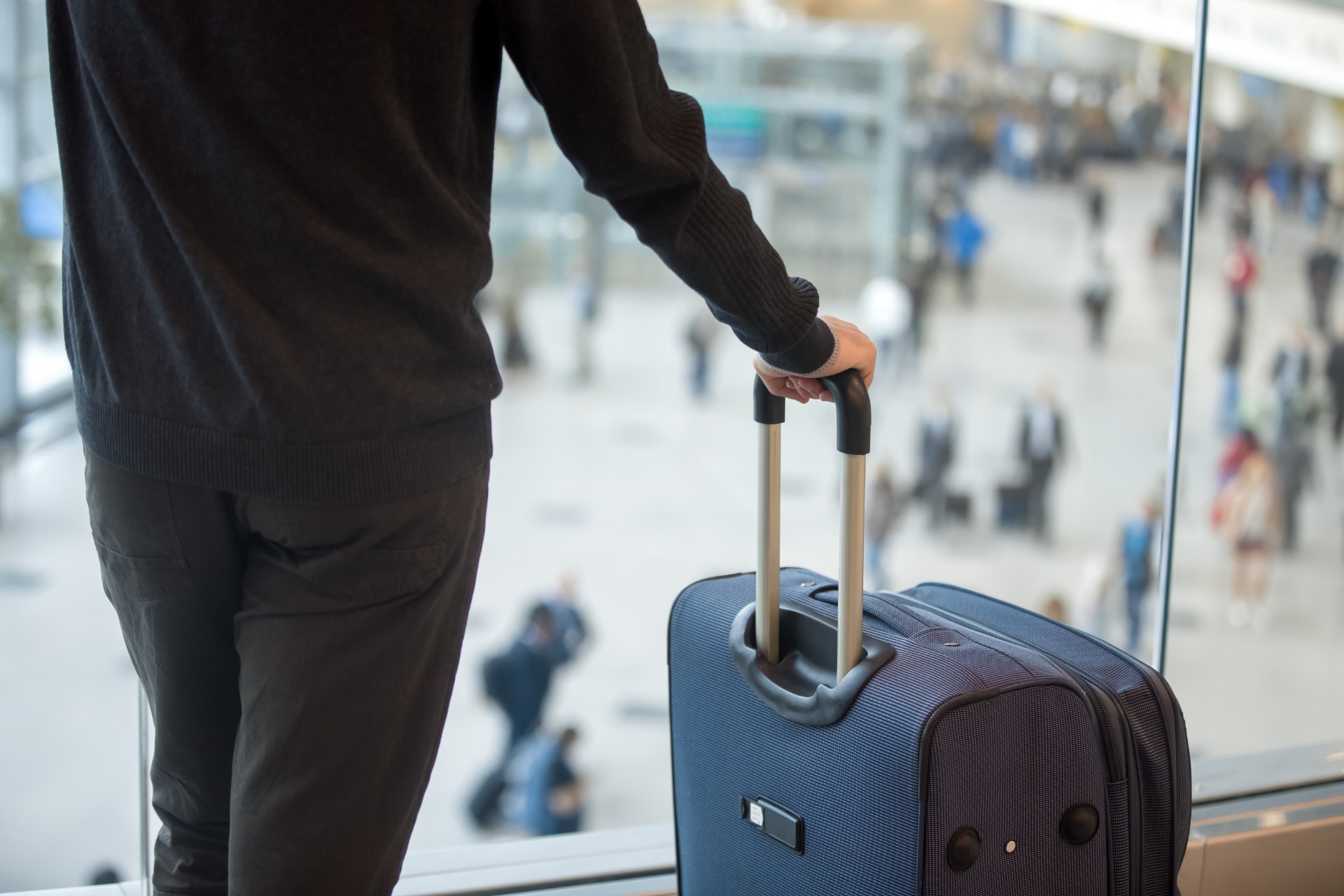 Pre-cruise stack that locks before you board