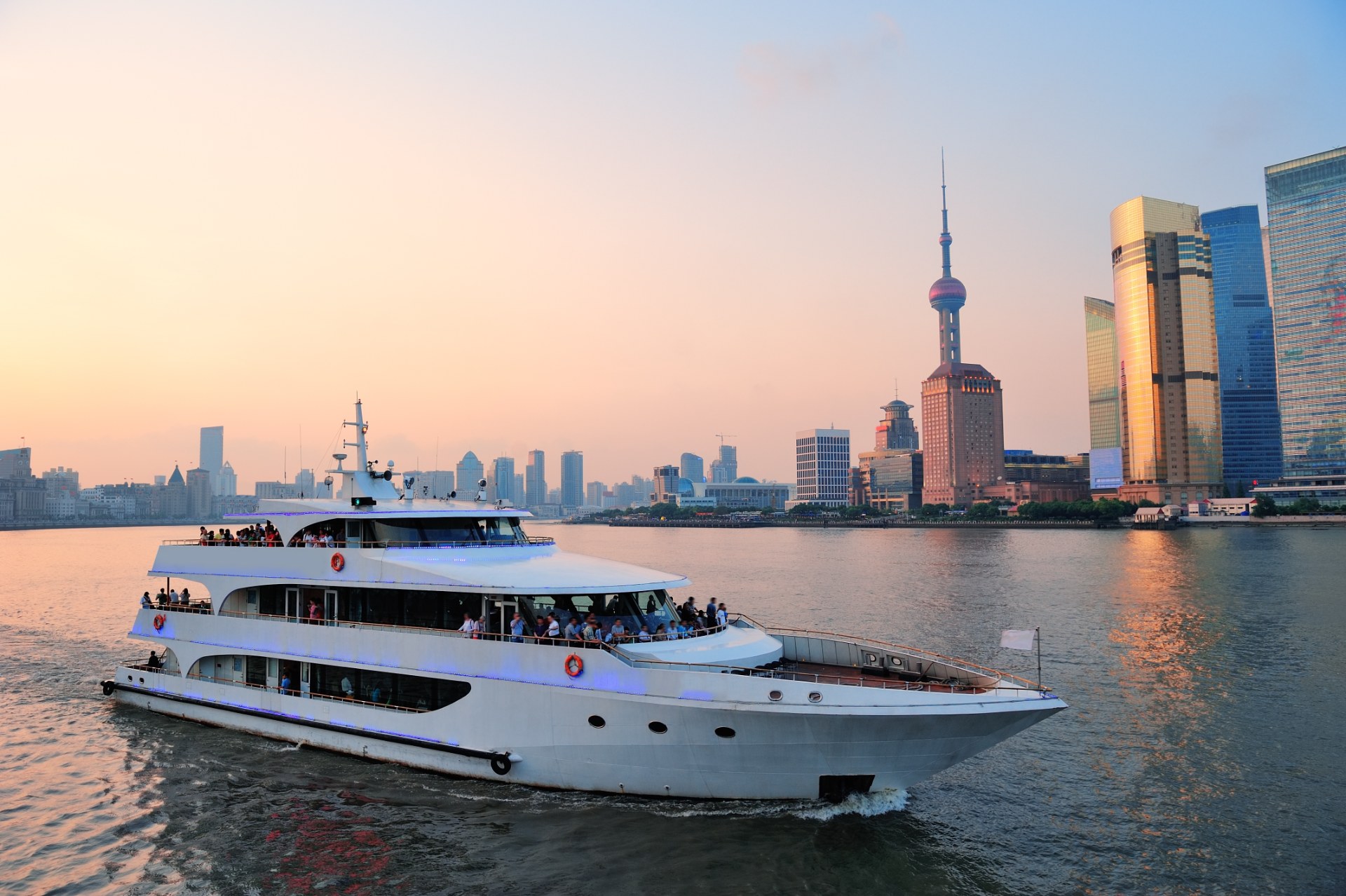 Casebook — When Luxury-First Travelers Tried Expedition (and Vice Versa)