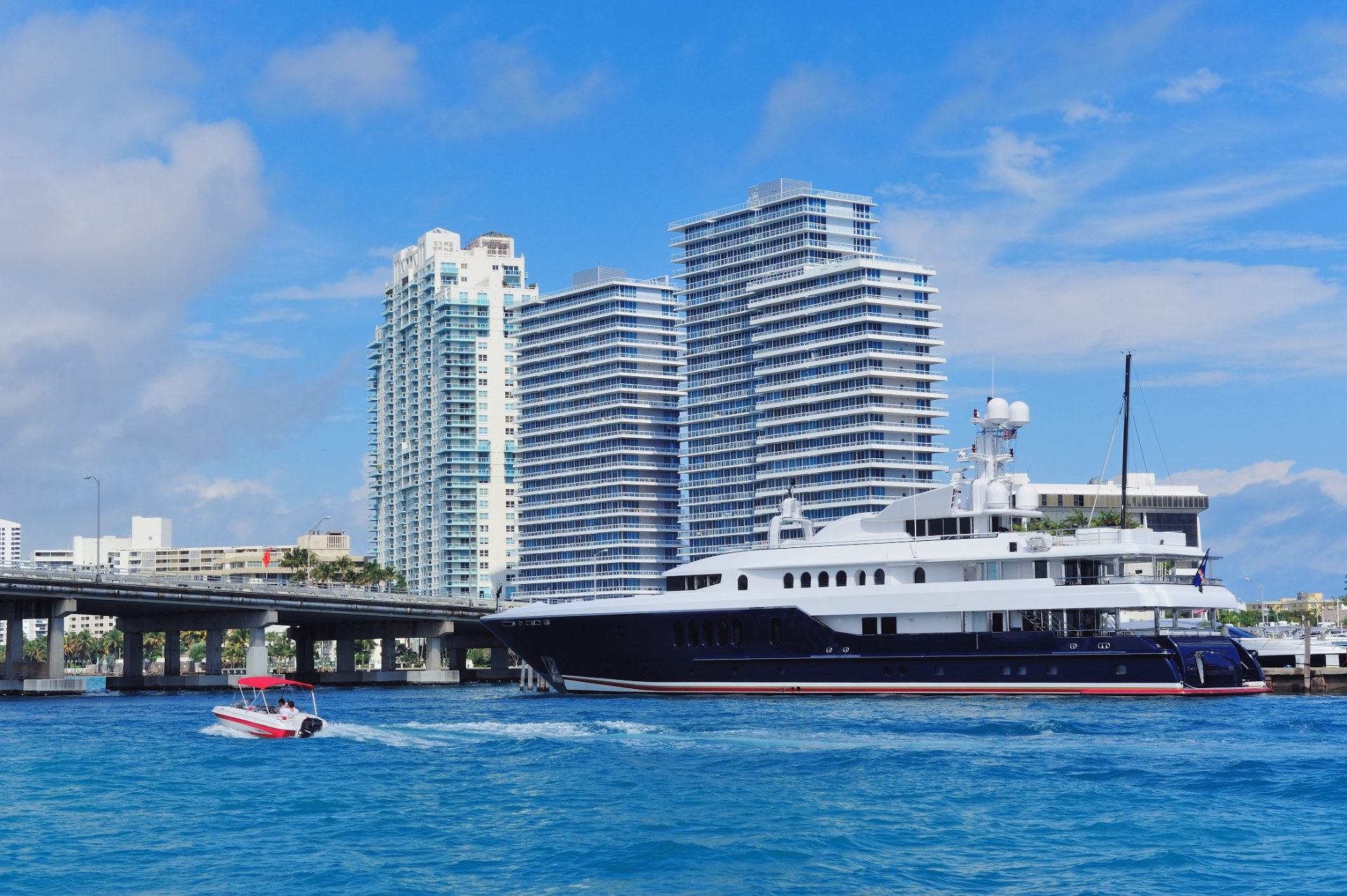 Expedition Protocols, Zodiacs, and Why Small Ship ≠ Casual Safety