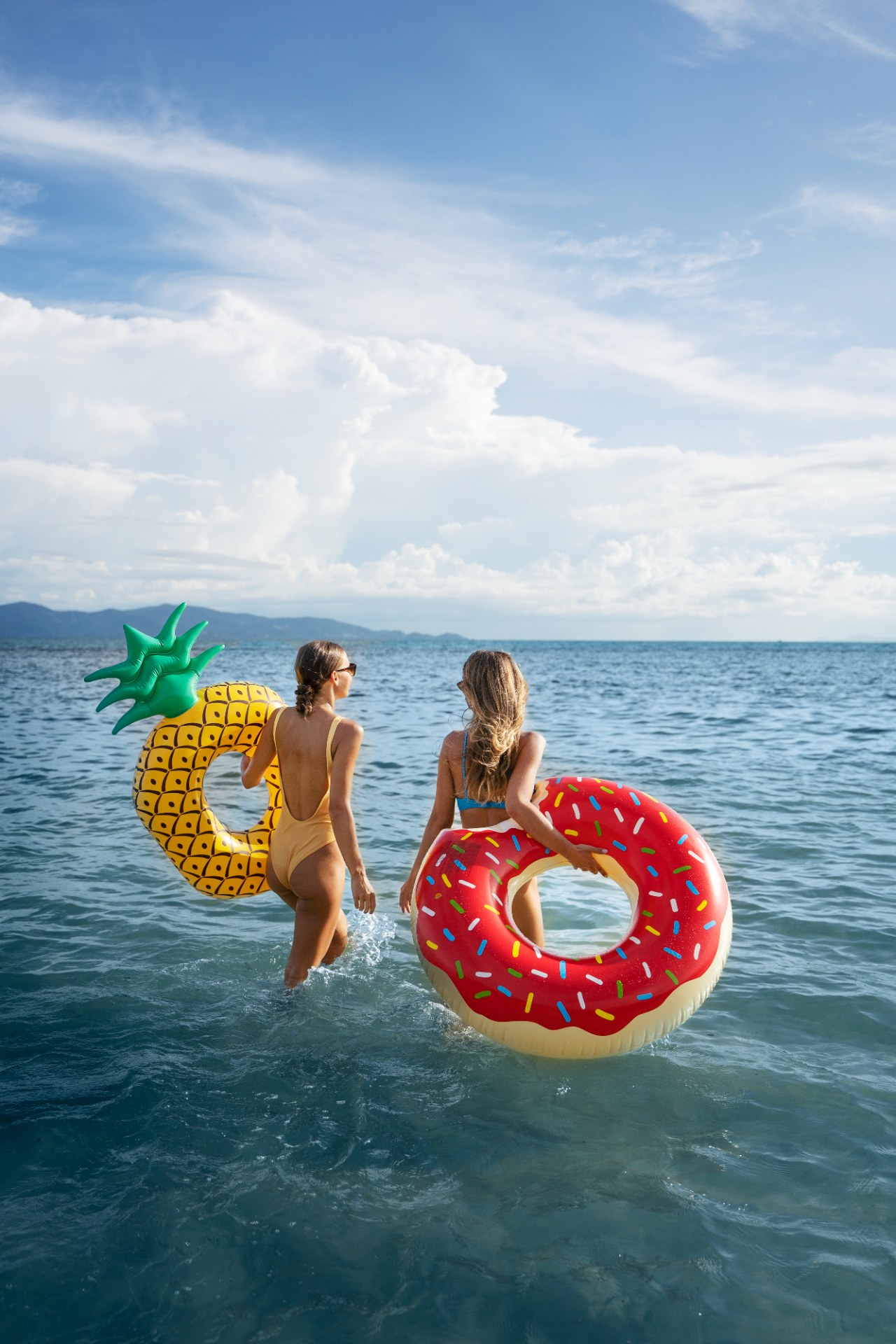 Sea Days: Structure vs Spontaneity
