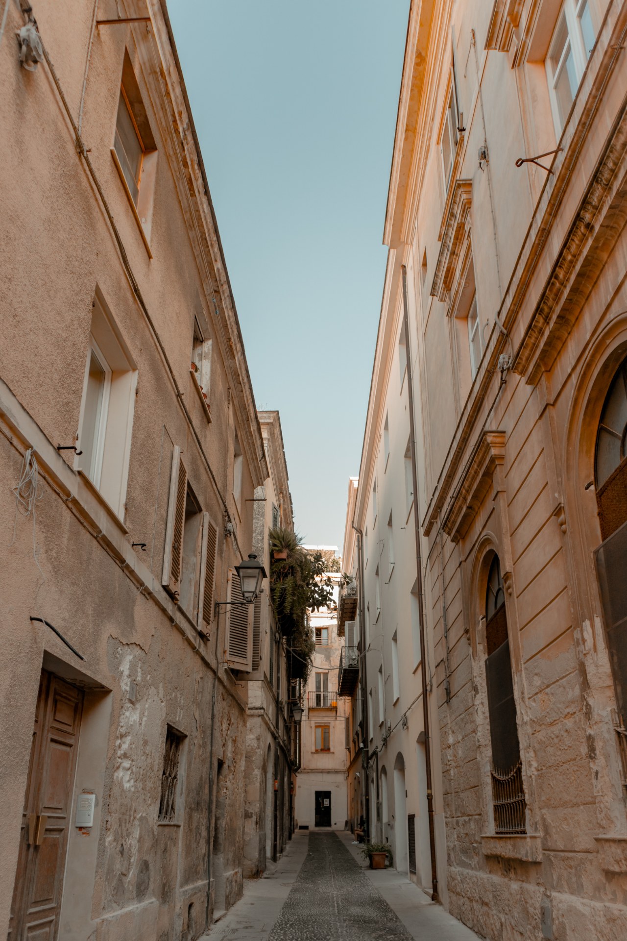 Rome’s Neighborhoods in Micro-Itineraries