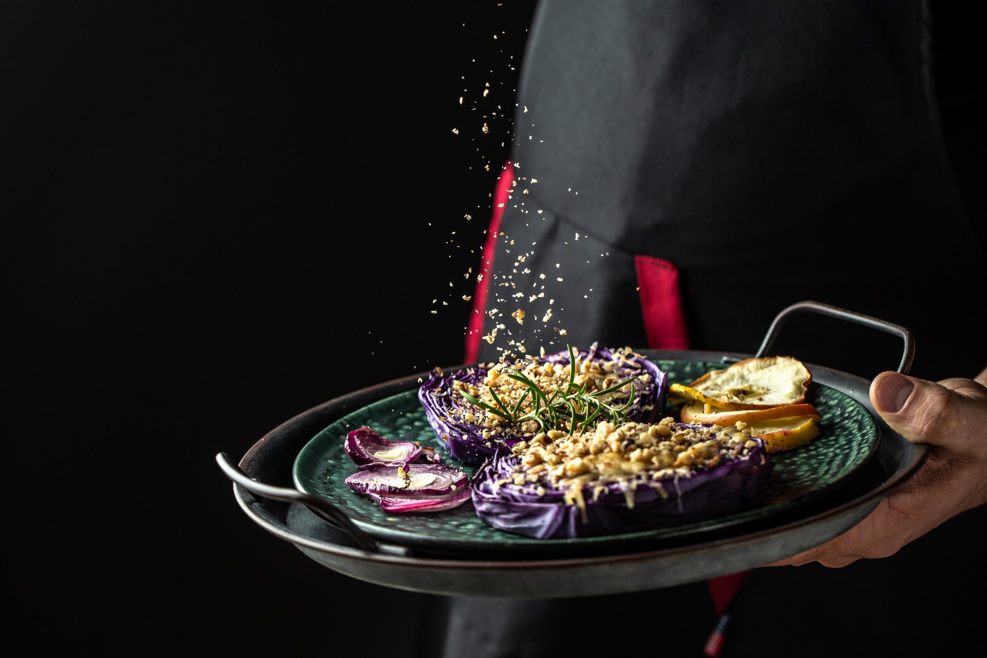 Main Dining vs Buffet—Two “Unlimited” Experiences That Feel Nothing Alike